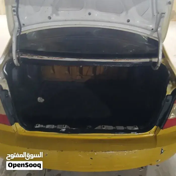 Hyundai Verna 2002 photo 2