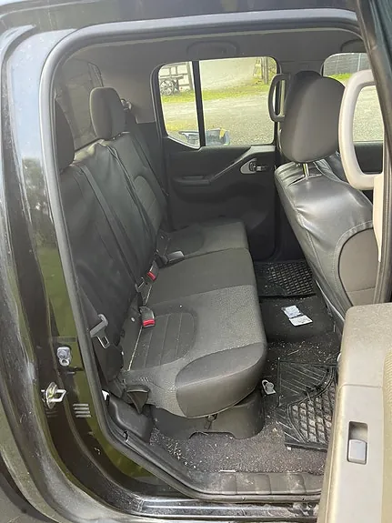 Nissan Navara 2012 photo 5