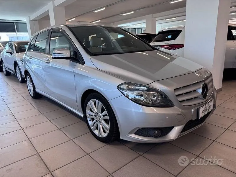 Mercedes-Benz B-Class 2013 photo 2
