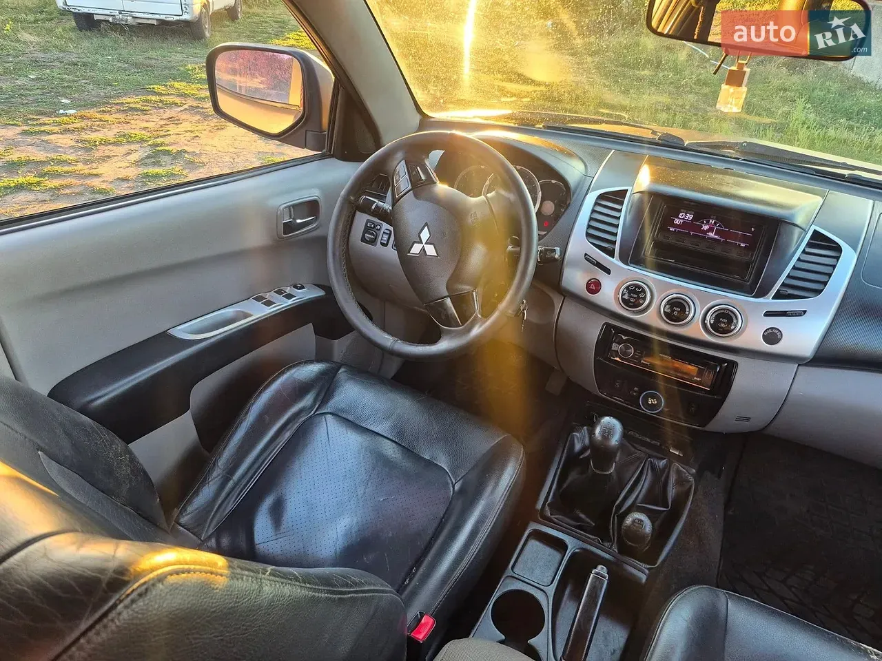 Mitsubishi L 200 2008 photo 4