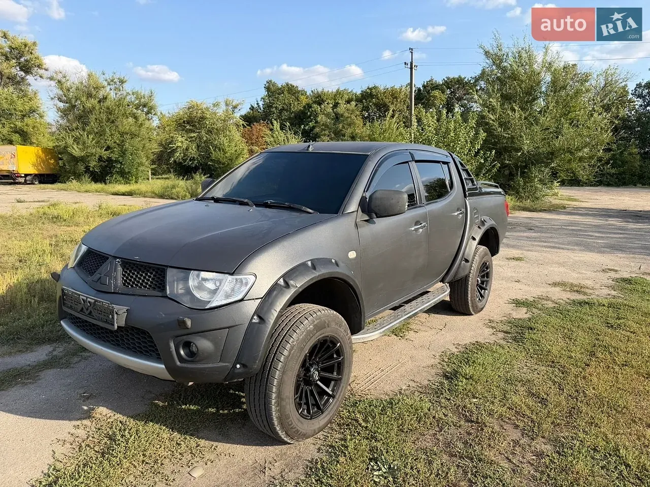 Mitsubishi L 200