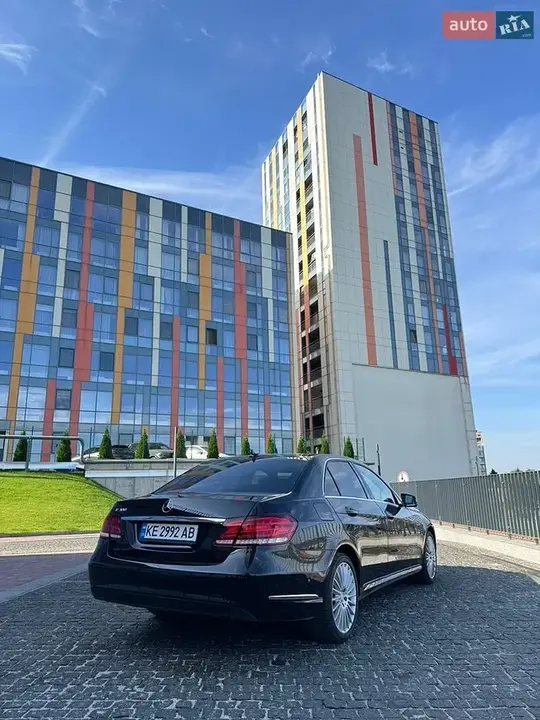 Mercedes-Benz E-Class 2015 photo 4