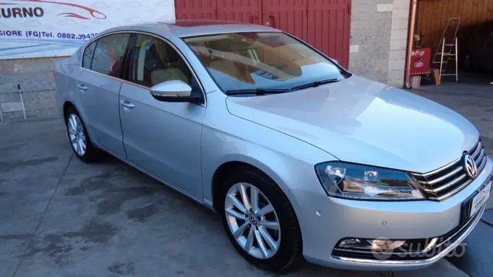 Volkswagen Passat 2012 photo 2