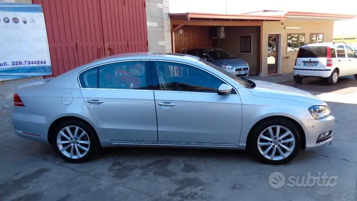 Volkswagen Passat 2012 photo 5