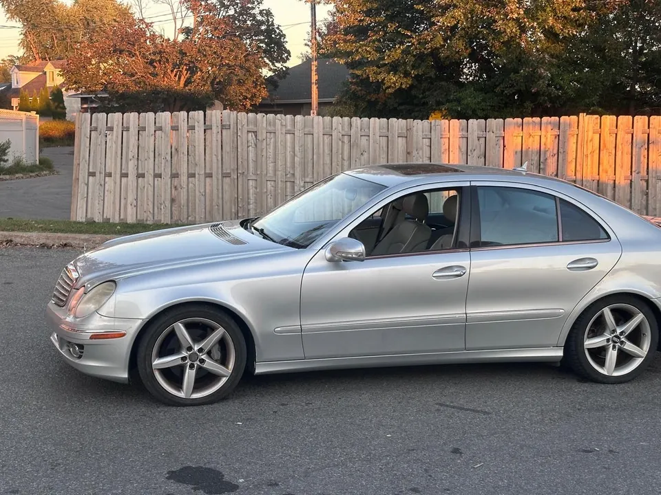 Mercedes-Benz E-Class 2007 photo 5