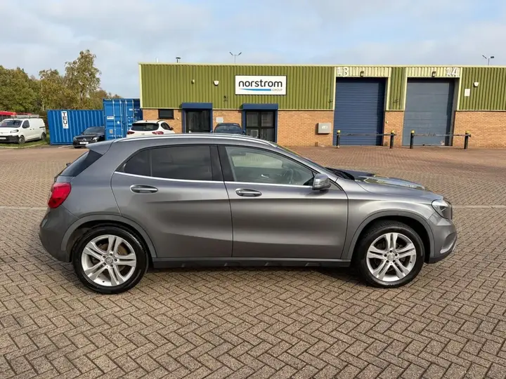 Mercedes-Benz Gla 2015 photo 5