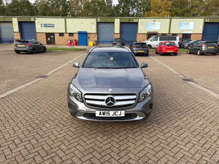 Mercedes-Benz Gla 2015 photo 2