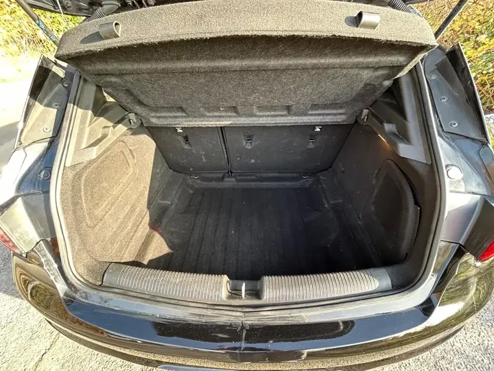 Vauxhall Astra 2019 photo 5