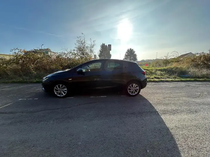 Vauxhall Astra 2019 photo 3