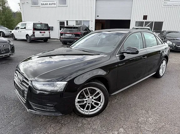 Audi A4 2013 photo 2