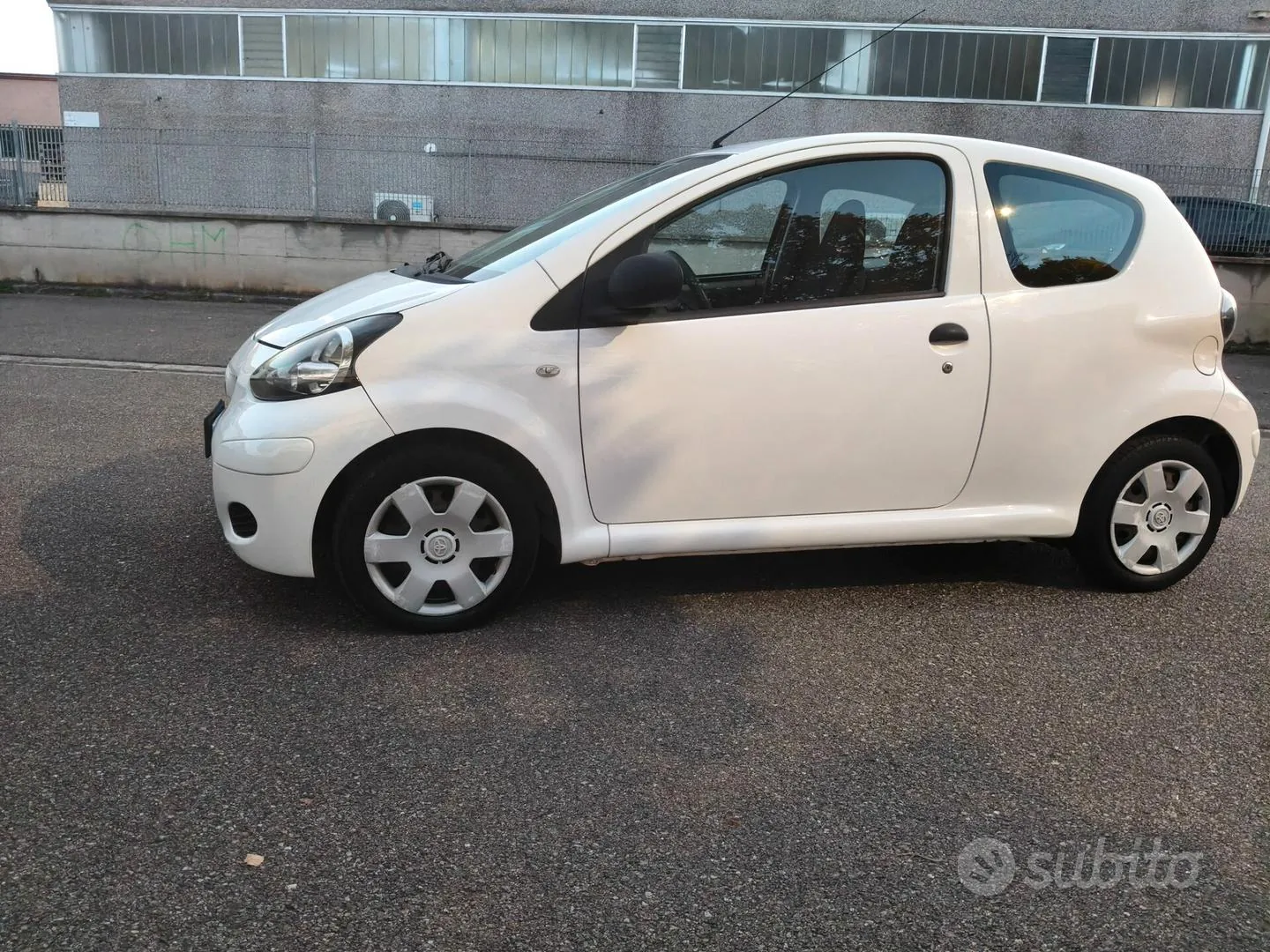 Toyota Aygo 2011 photo 5