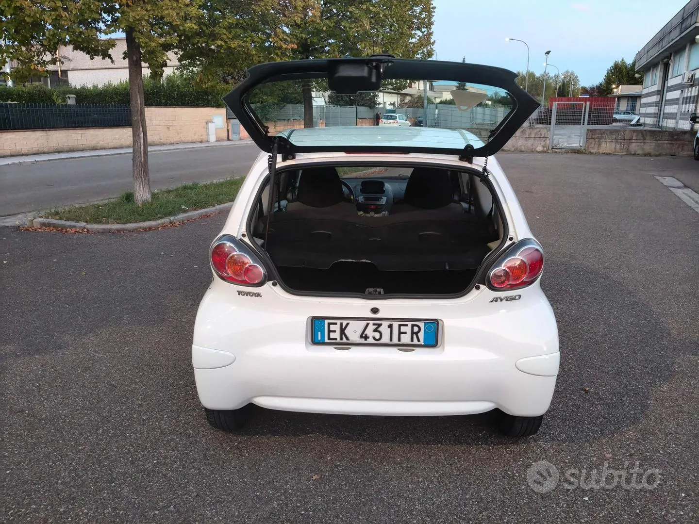 Toyota Aygo 2011 photo 4