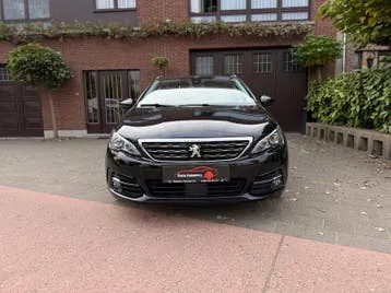 Peugeot 308 2020 photo 2