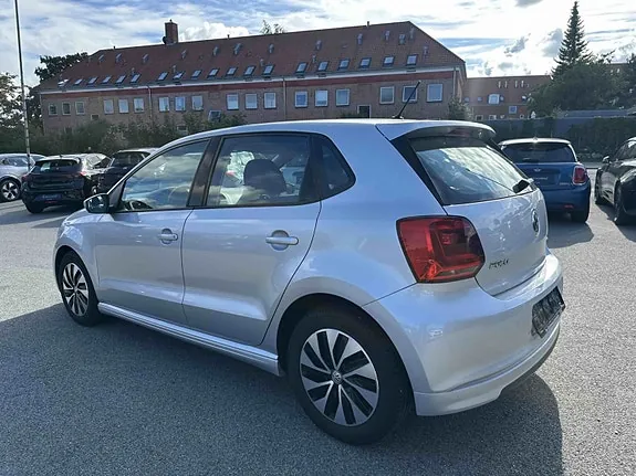 Volkswagen Polo 2017 photo 2