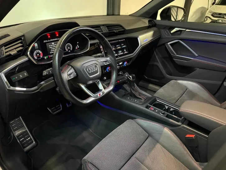 Audi Q3 2022 photo 3
