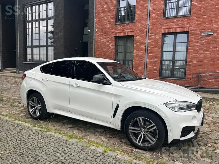 BMW X6