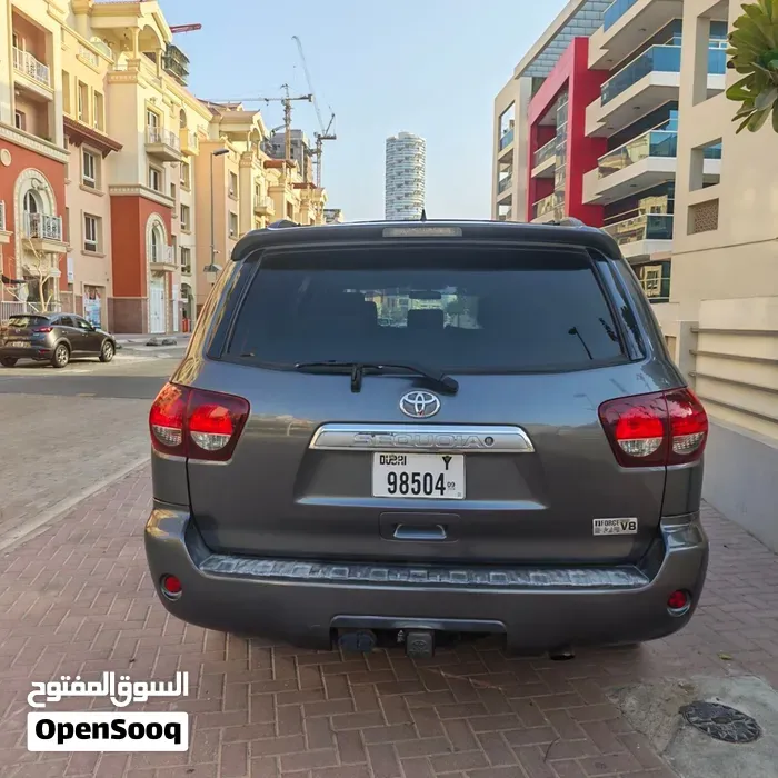 Toyota Sequoia 2017 photo 3