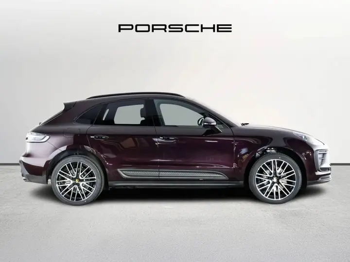 Porsche Macan photo 2