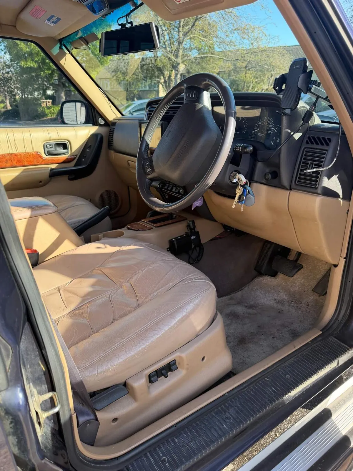 Jeep Cherokee 1999 photo 3