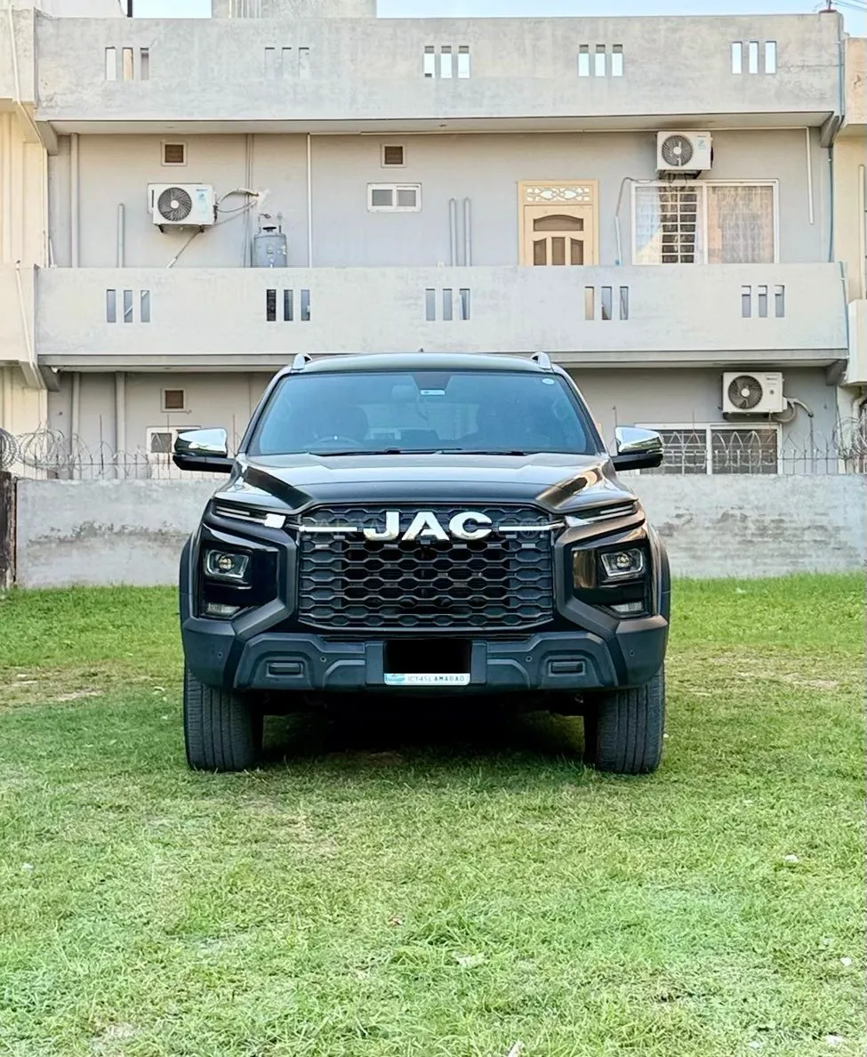 JAC T9