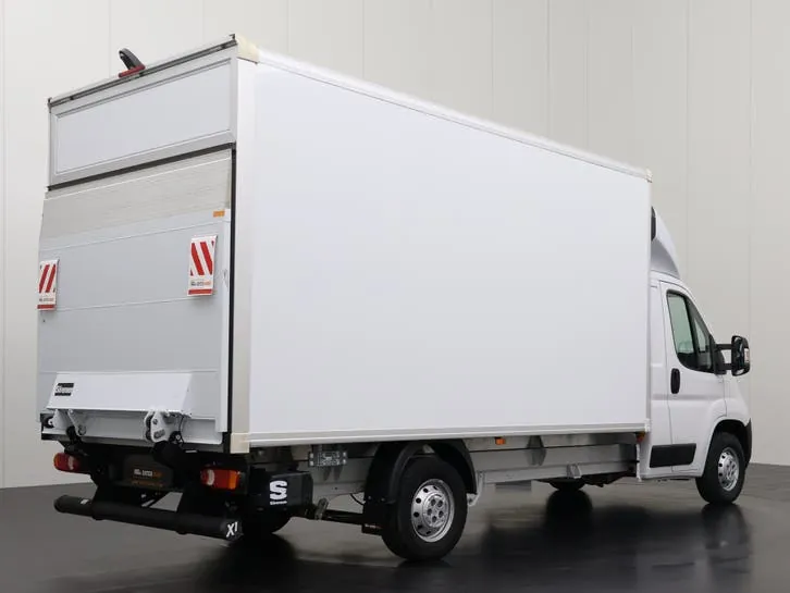 Opel Movano 2024 photo 2
