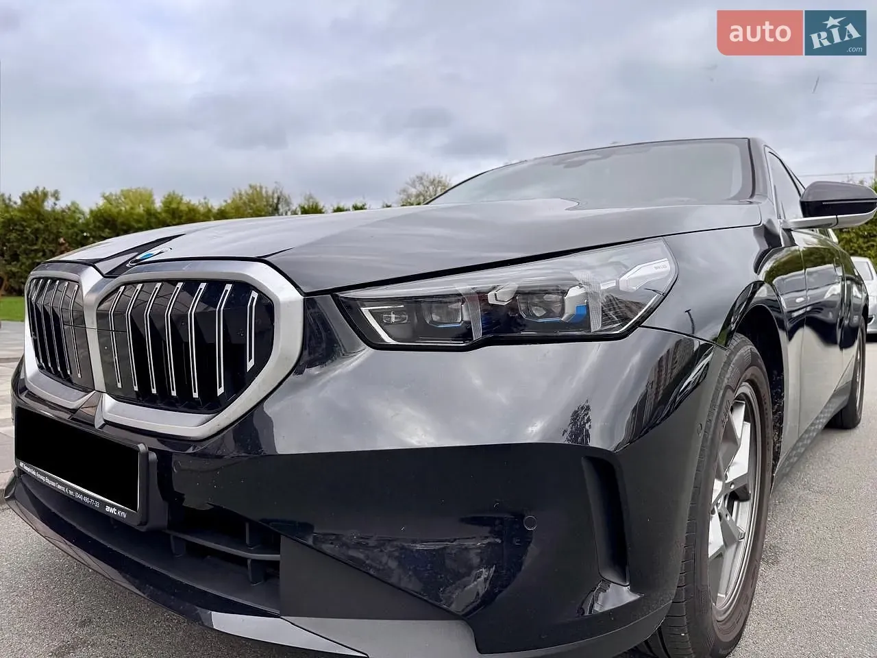 BMW 5 Series 2025 photo 5