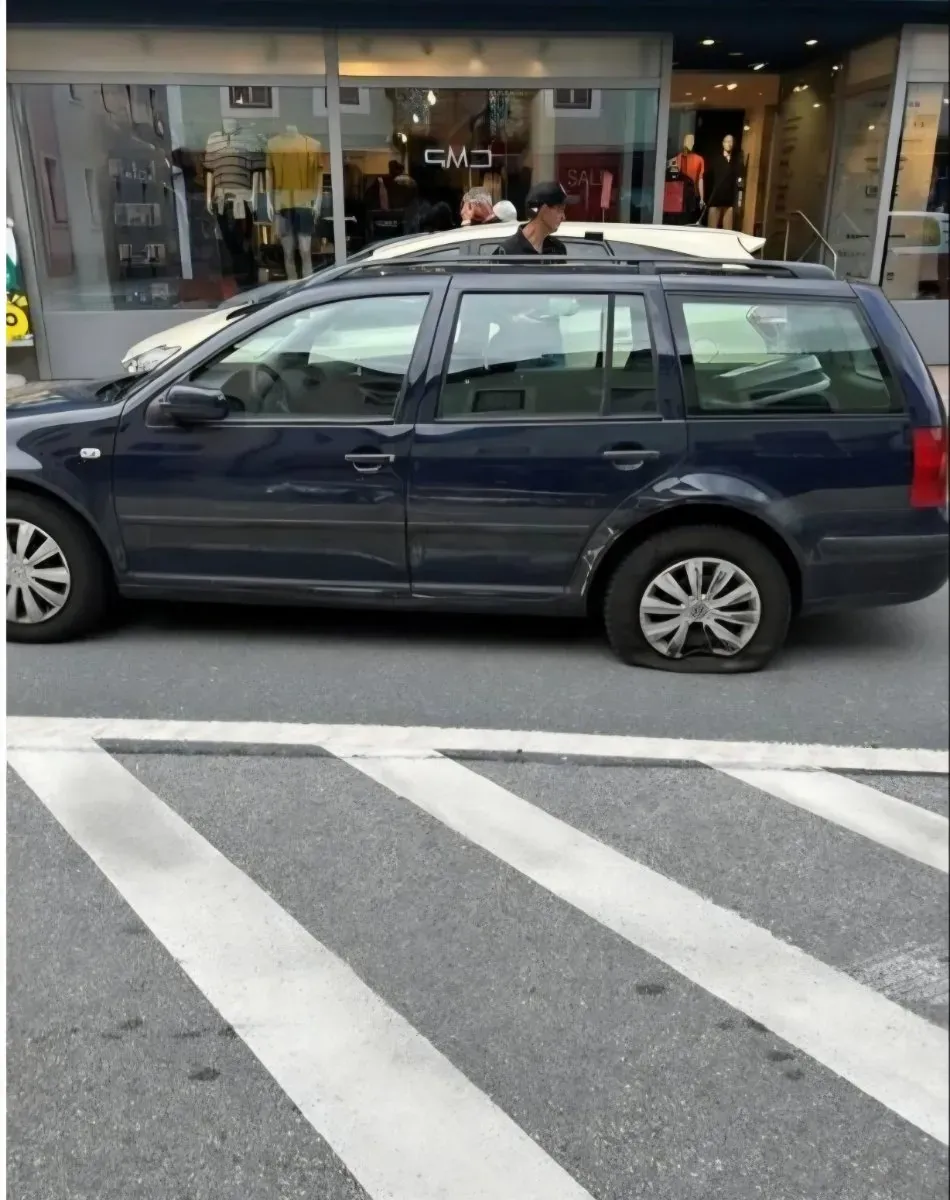Volkswagen Golf 2005 photo 2