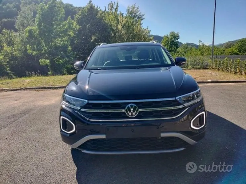 Volkswagen T-Roc 2025 photo 2