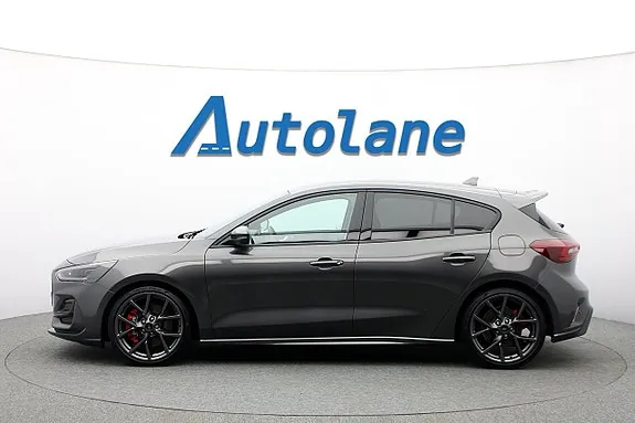 Ford Focus 2024 photo 5