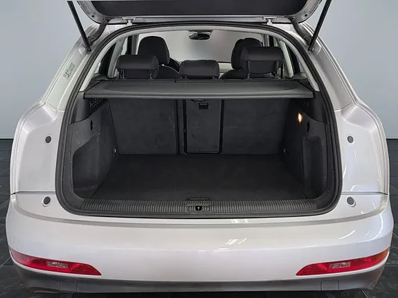 Audi Q3 2012 photo 5