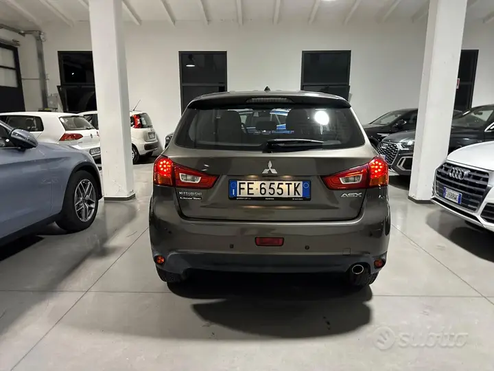 Mitsubishi Asx 2016 photo 4