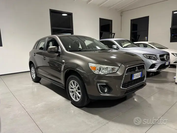 Mitsubishi Asx 2016 photo 2