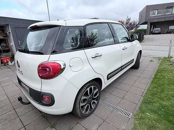 Fiat 500L 2012 photo 4