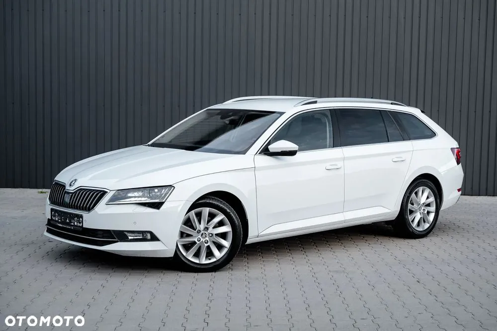 Skoda Superb 2017 photo 2