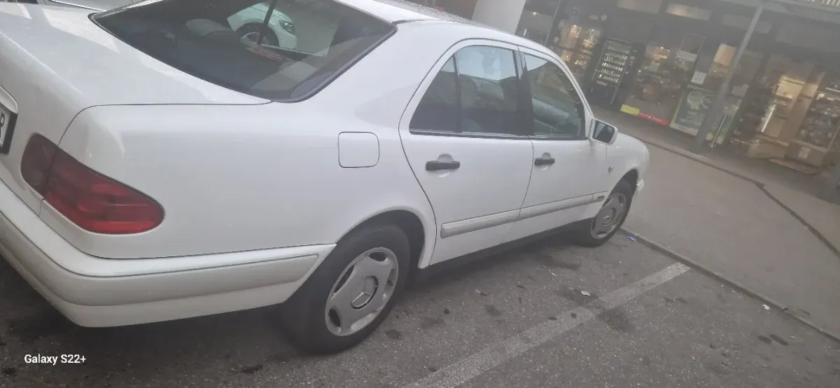 Mercedes-Benz Eklasse