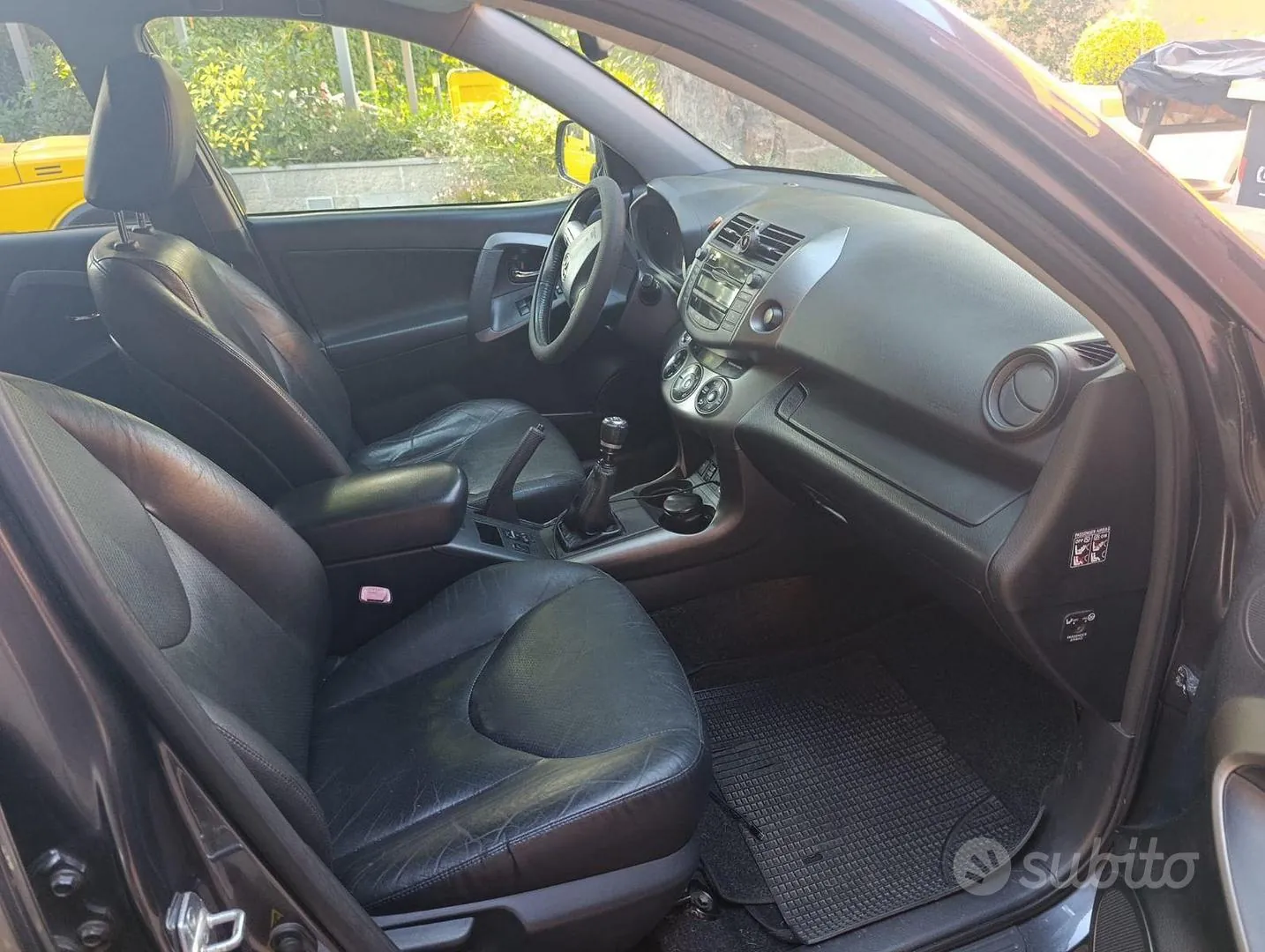 Toyota Rav4 2010 photo 5