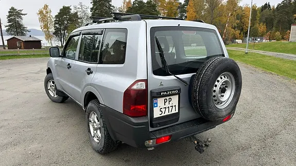 Mitsubishi Pajero 2005 photo 3