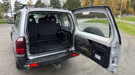 Mitsubishi Pajero 2005 photo 4