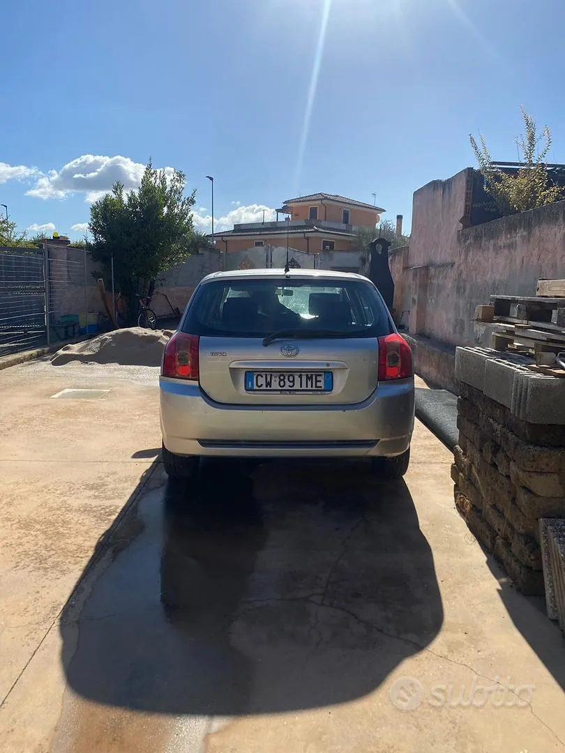 Toyota Yaris 2005 photo 4