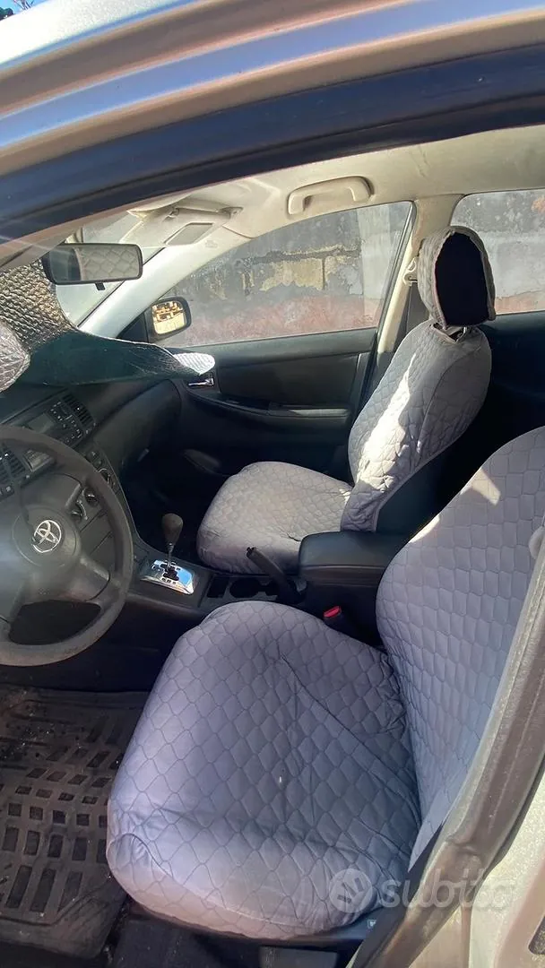 Toyota Yaris 2005 photo 5