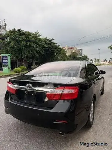 Toyota Camry 2014 photo 2