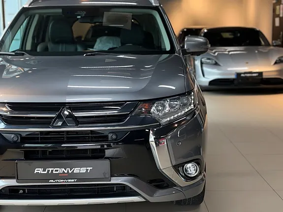 Mitsubishi Outlander 2017 photo 4
