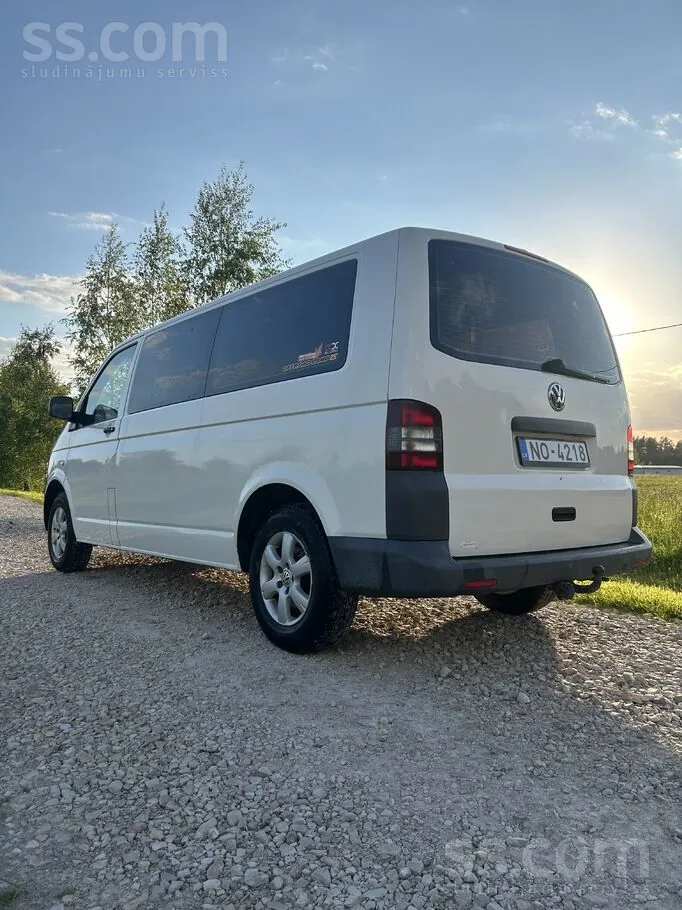 Volkswagen T5 2012 photo 5