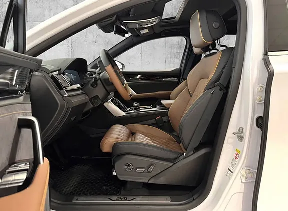 BYD Tang 2024 photo 2