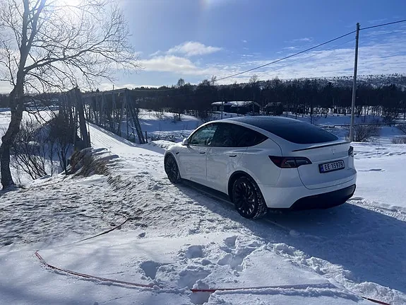 Tesla Model Y 2022 photo 5