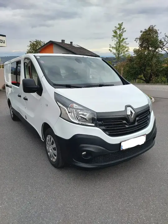 Renault Trafic 2016 photo 2