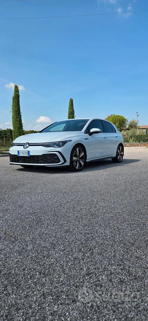 Volkswagen Golf 2024 photo 5