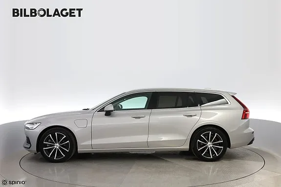 Volvo V60 2025 photo 2