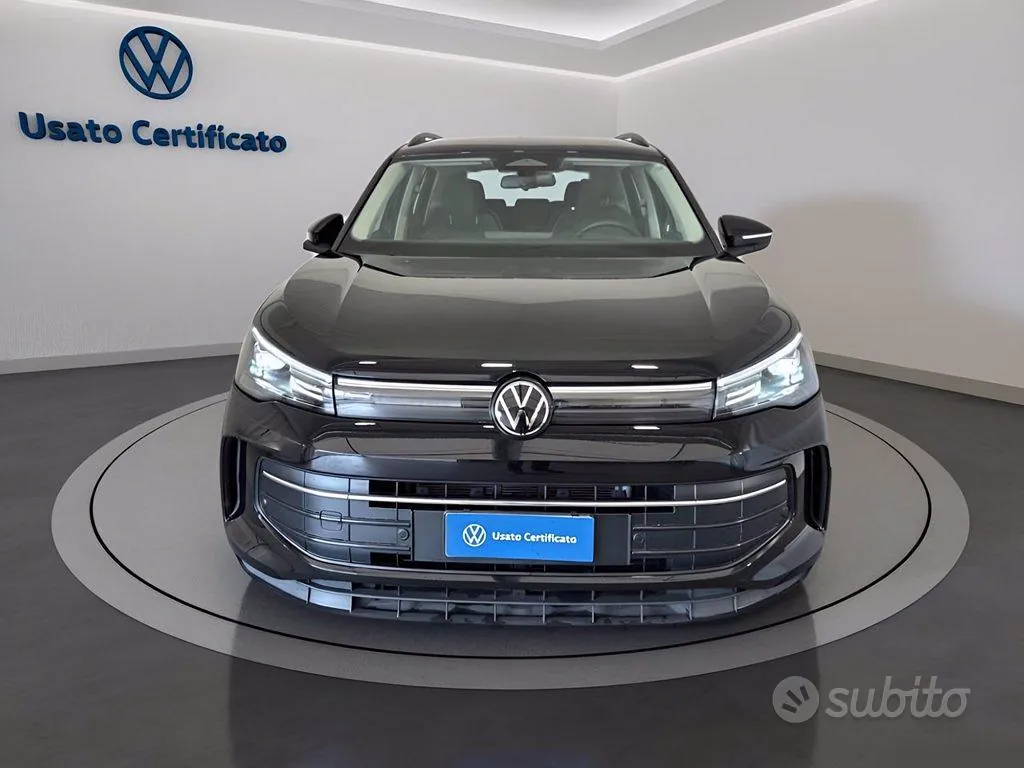 Volkswagen Tiguan 2024 photo 2