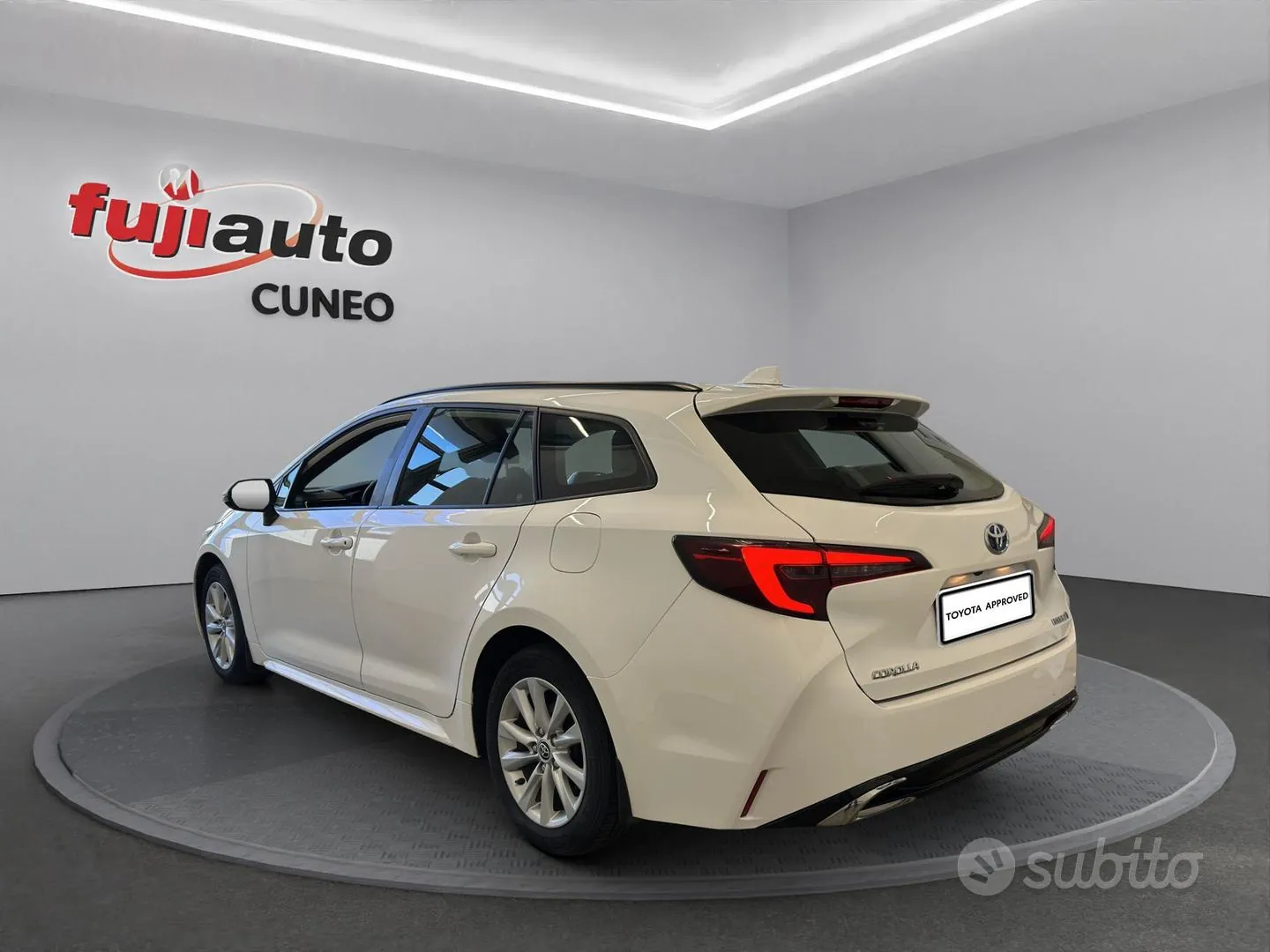 Toyota Corolla 2023 photo 3